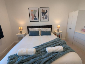 Hale Elite Apartment Contractors Families Tourists
